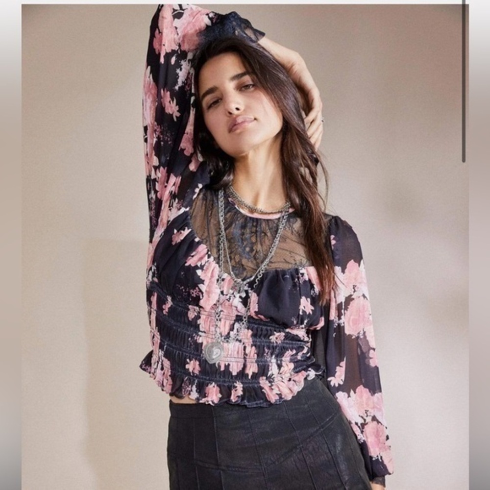 NWT FREE PEOPLE SIZE SMALL DAPHNE BLOUSE